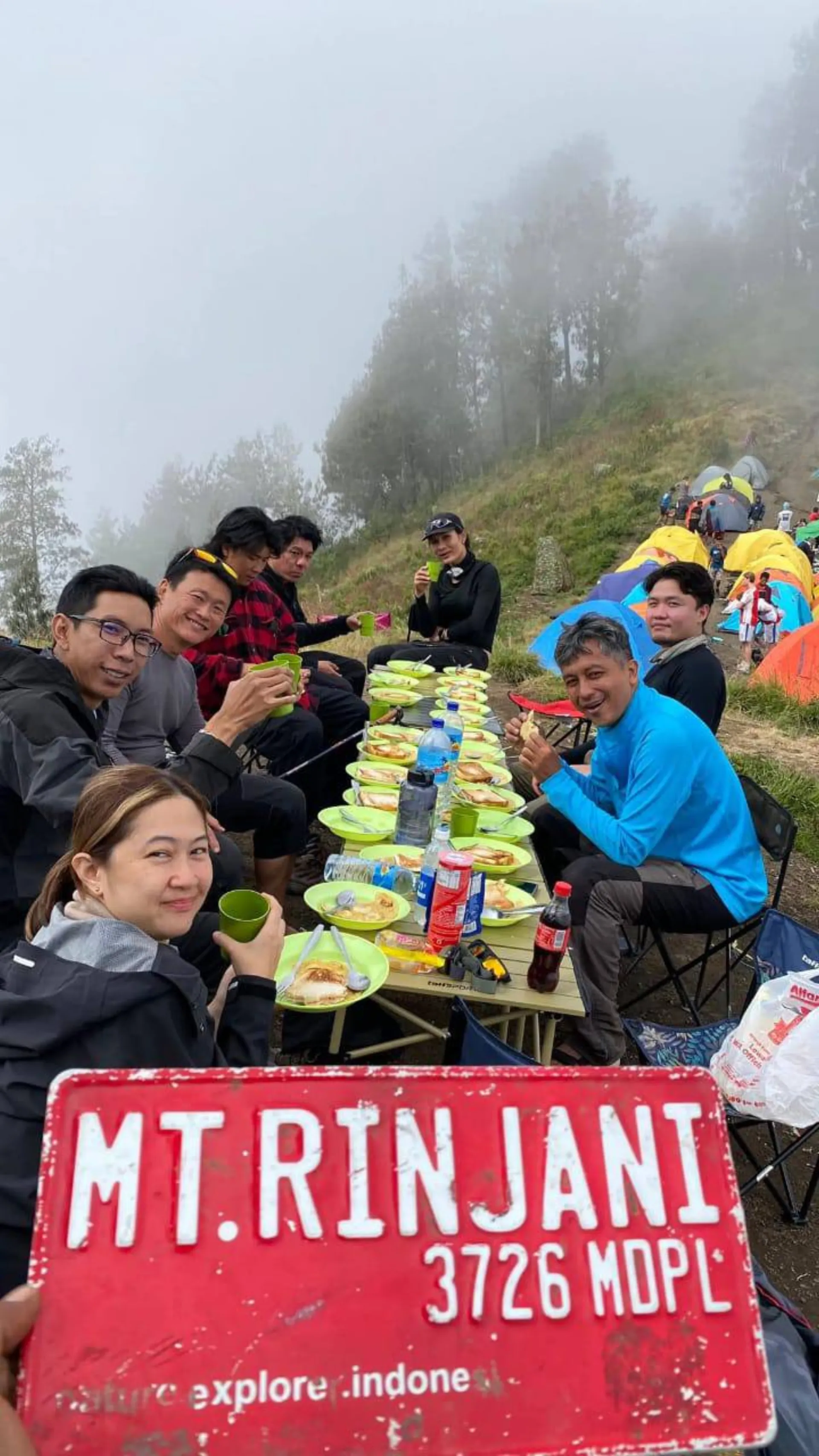 Keep Smile From Rinjani Pelawangan