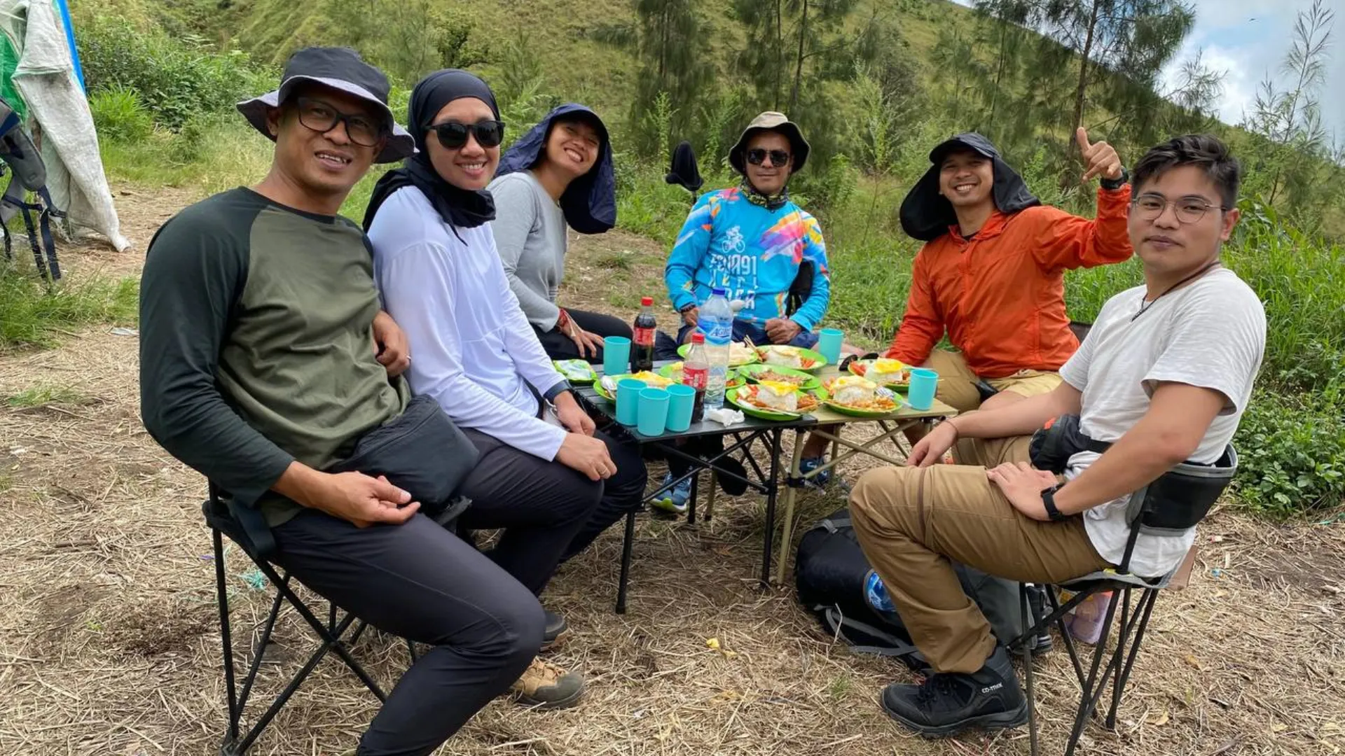 Lunch at Rinjani Mountain